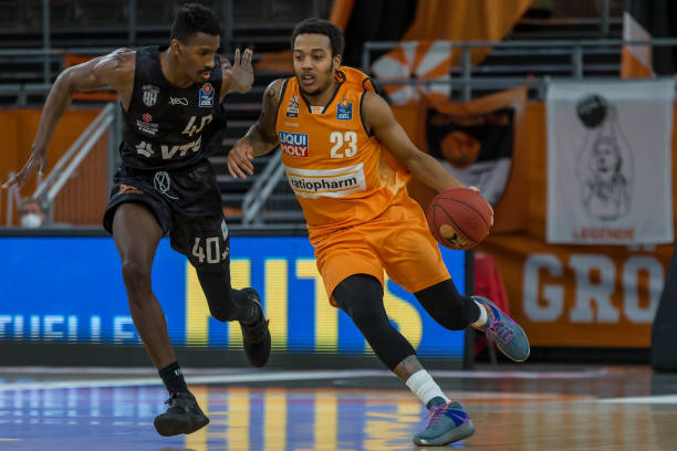 同时在场时 同时在场时