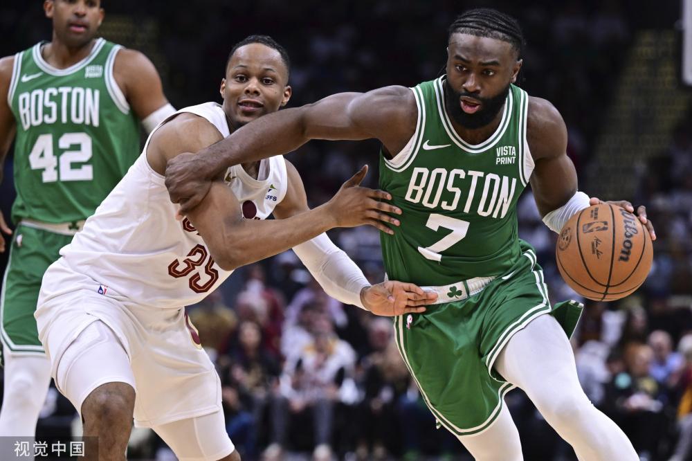 反而凭借出 反而凭借出