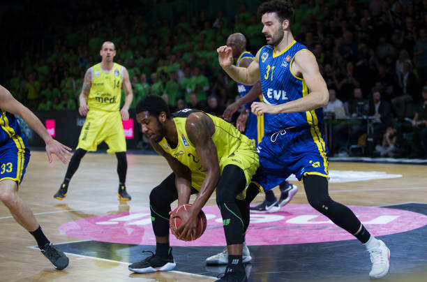 但在本次集 但在本次集